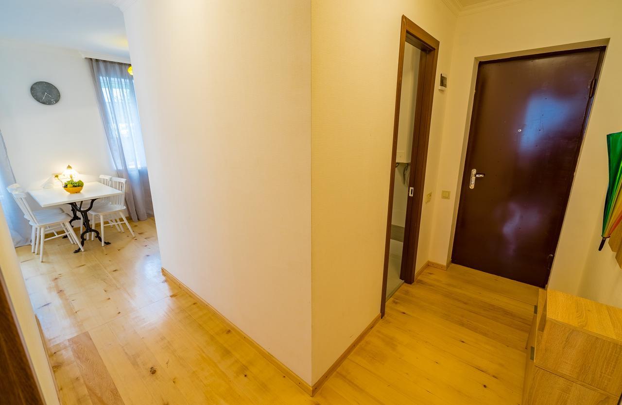 Svaneti Apartment Mestia Eksteriør bilde